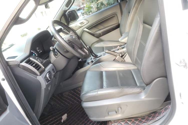Used Ford Everest 2017 2.0T Gasoline Automatic 4x4 Flagship Edition 7 Seats Left Front Seat
