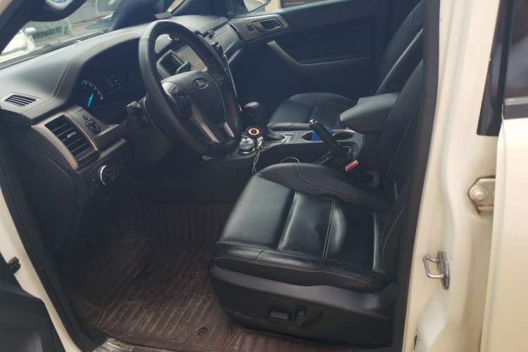 Used Ford Everest 2017 2.0T Gasoline Automatic 4x4 Luxury Edition 5 Seats Left Front Seat