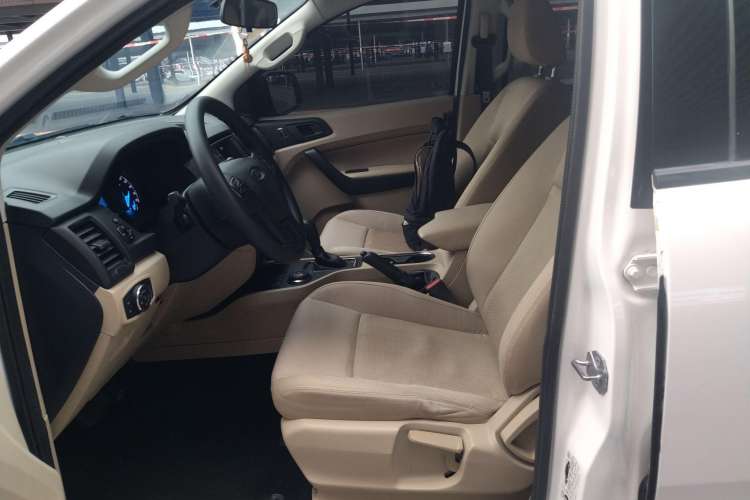 Used Ford Everest 2017 2.0T Gasoline Automatic 4x4 Elite Edition 5 Seats Left Front Seat