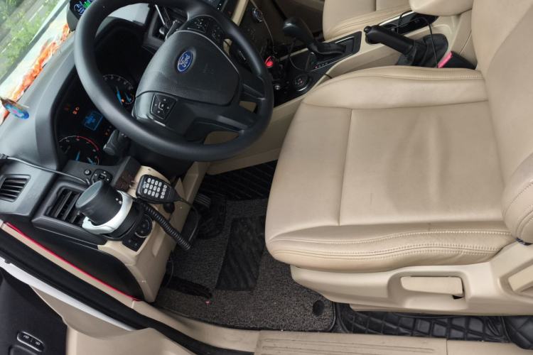 Used Ford Everest 2017 2.0T Gasoline Automatic 4x4 Elite Edition 5 Seats Left Front Seat