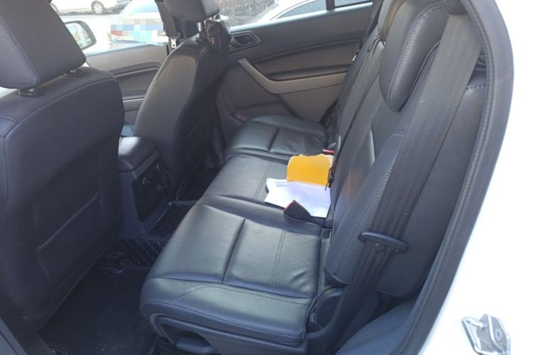 Used Ford Everest 2017 2.0T Gasoline Automatic 4x4 Luxury Edition 5 Seats Left Rear Seat