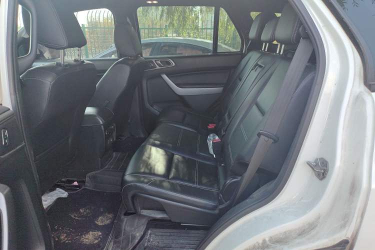 Used Ford Everest 2017 2.0T Gasoline Automatic 4x4 Luxury Edition 5 Seats Left Rear Seat