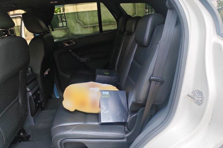Used Ford Everest 2017 2.0T Gasoline Automatic 4x4 Flagship Edition 7 Seats Left Rear Seat