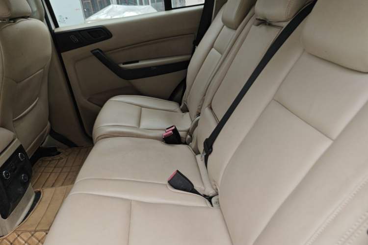 Used Ford Everest 2017 2.0T Gasoline Automatic 4x4 Elite Edition 5 Seats Left Rear Seat