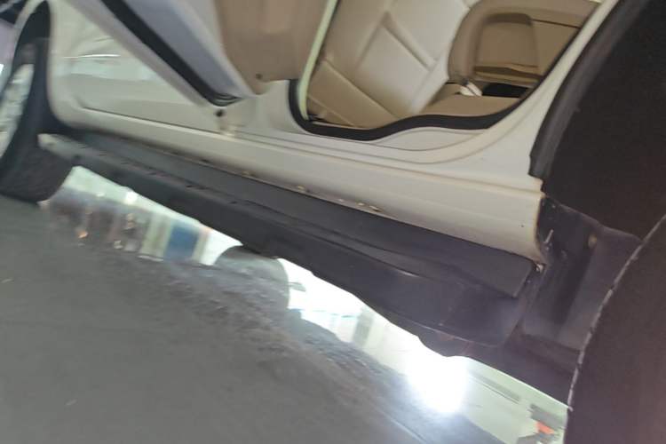 Used Ford Everest 2017 2.0T Gasoline Automatic 4x4 Elite Edition 5 Seats Left Side Sill
