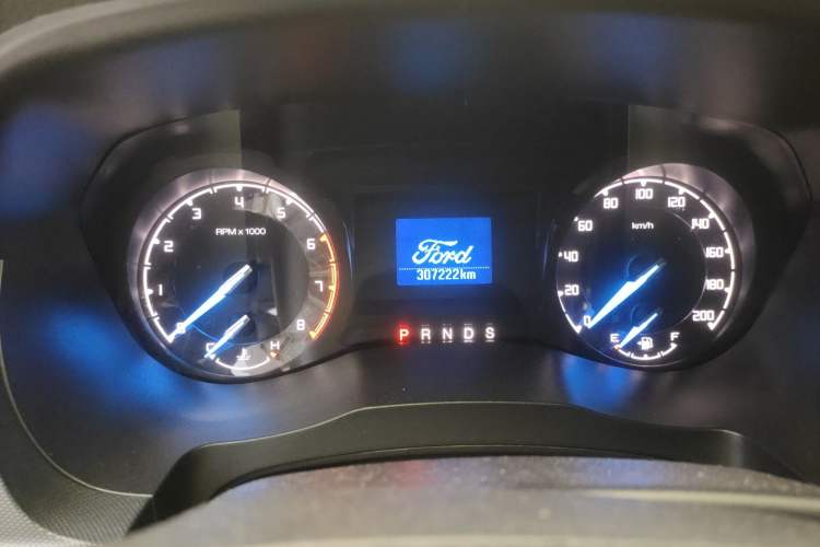 Used Ford Everest 2017 2.0T Gasoline Automatic 4x4 Elite Edition 5 Seats Odometer Close Up