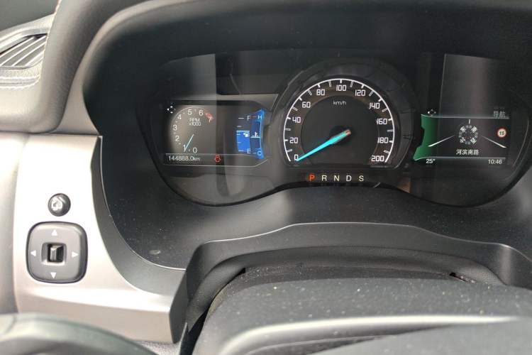 Used Ford Everest 2017 2.0T Gasoline Automatic 4x4 Luxury Edition 5 Seats Odometer Close Up