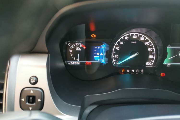 Used Ford Everest 2017 2.0T Gasoline Automatic 4x4 Luxury Edition 7 Seats Odometer Close Up