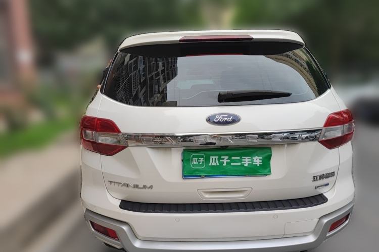 Used Ford Everest 2017 2.0T Gasoline Automatic 4x4 Luxury Edition 7 Seats Rear