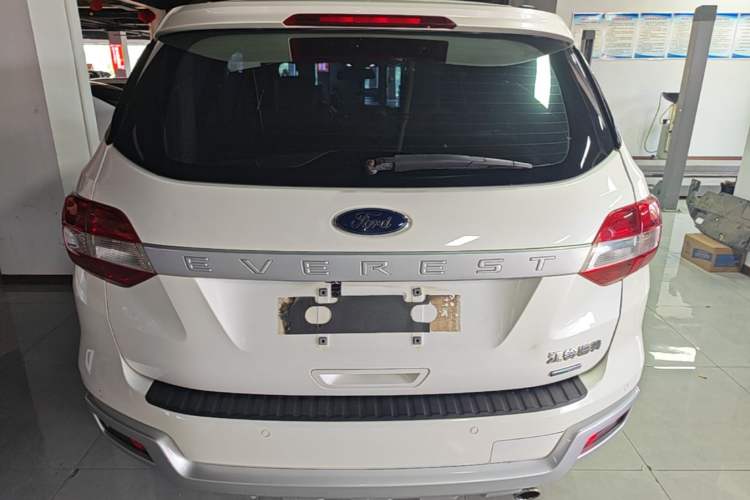 Used Ford Everest 2017 2.0T Gasoline Automatic 4x4 Elite Edition 5 Seats Rear