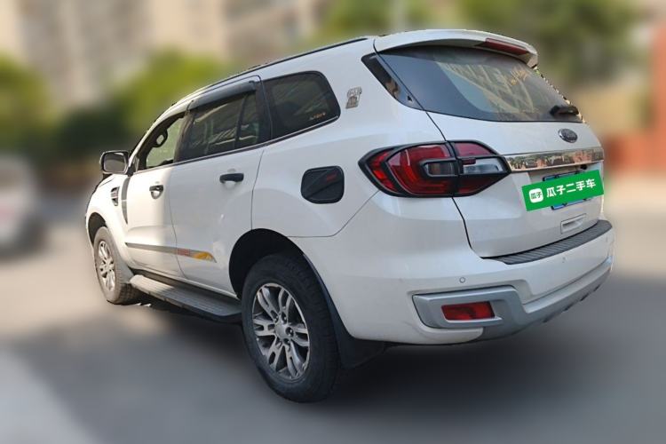 Used Ford Everest 2017 2.2T Diesel Manual 4x4 Luxury Edition 7 Seats Rear Left 45 Deg