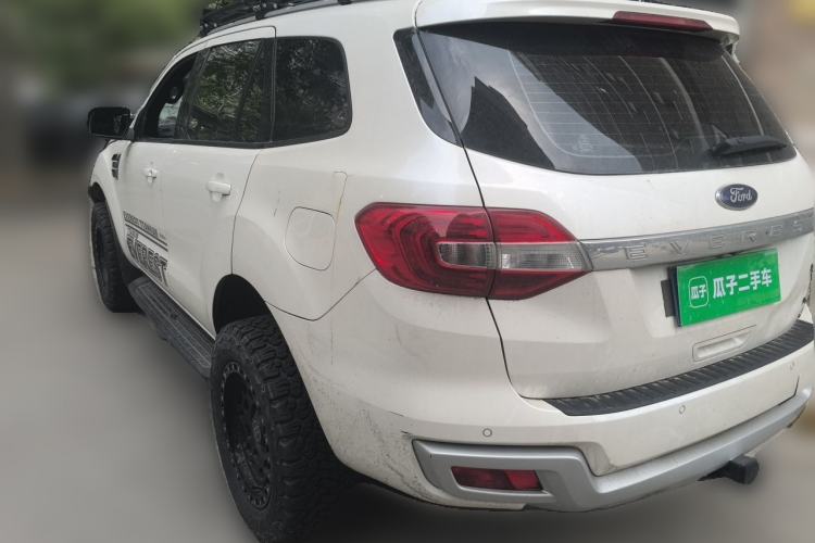 Used Ford Everest 2017 2.0T Gasoline Automatic 4x4 Luxury Edition 5 Seats Rear Left 45 Deg