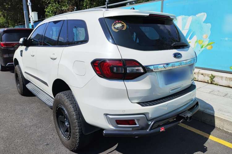 Used Ford Everest 2017 2.0T Gasoline Automatic 4x4 Luxury Edition 7 Seats Rear Left 45 Deg