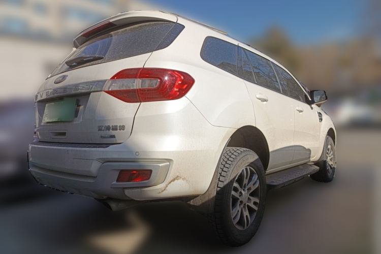 Used Ford Everest 2017 2.0T Gasoline Automatic 4x4 Luxury Edition 5 Seats Rear Right 45 Deg