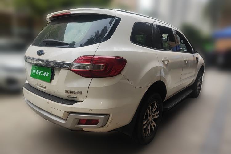 Used Ford Everest 2017 2.0T Gasoline Automatic 4x4 Luxury Edition 7 Seats Rear Right 45 Deg