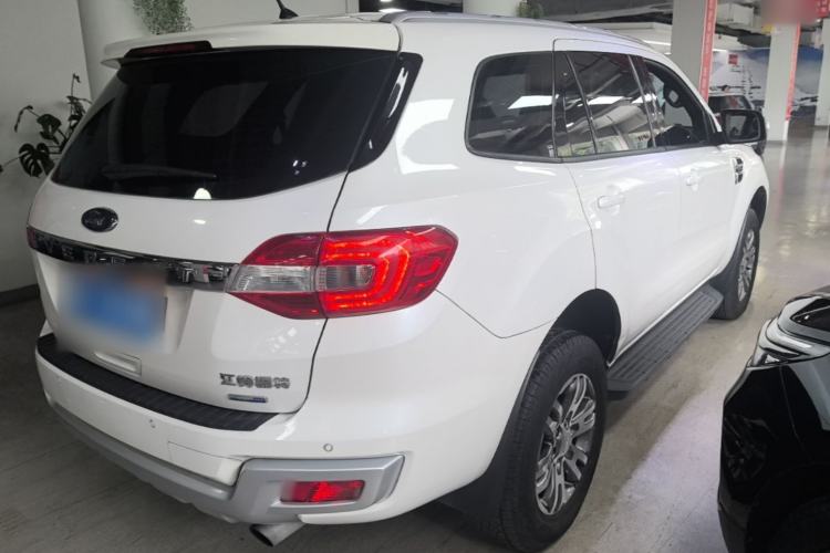 Used Ford Everest 2017 2.0T Gasoline Automatic 4x4 Luxury Edition 7 Seats Rear Right 45 Deg