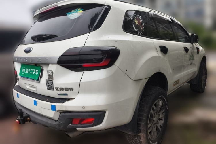 Used Ford Everest 2017 2.0T Gasoline Automatic 4x4 Elite Edition 5 Seats Rear Right 45 Deg