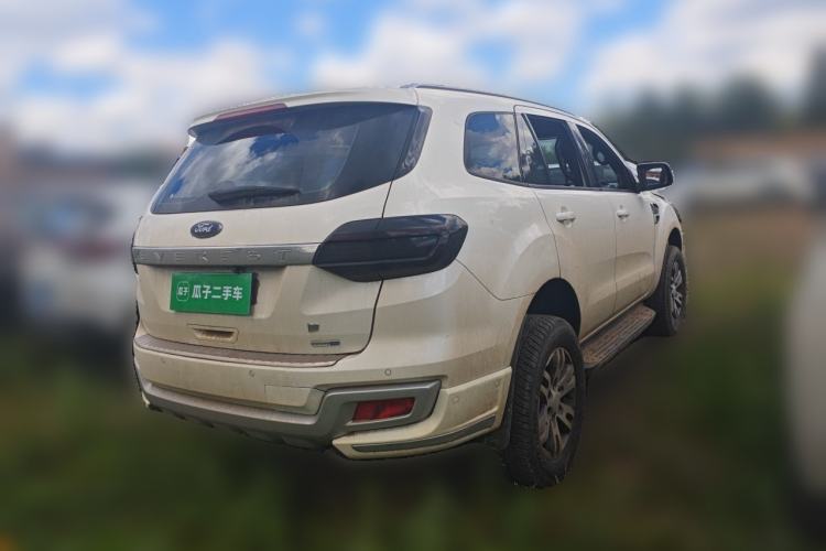 Used Ford Everest 2017 2.0T Gasoline Automatic 4x4 Luxury Edition 5 Seats Rear Right 45 Deg