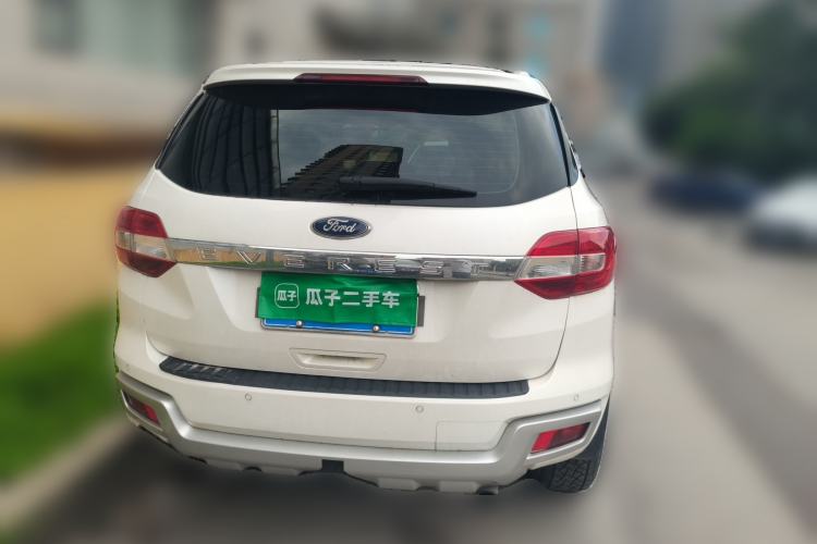 Used Ford Everest 2017 2.0T Gasoline Automatic 4x4 Luxury Edition 5 Seats Rear