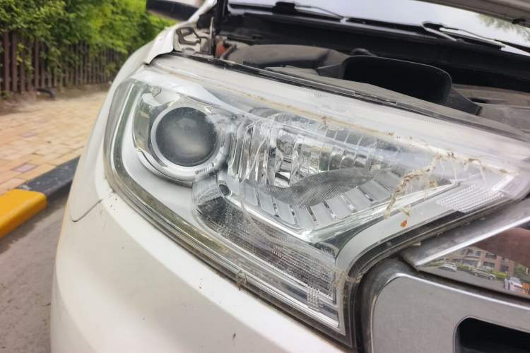 Used Ford Everest 2017 2.0T Gasoline Automatic 4x4 Luxury Edition 5 Seats Right Front Headlight