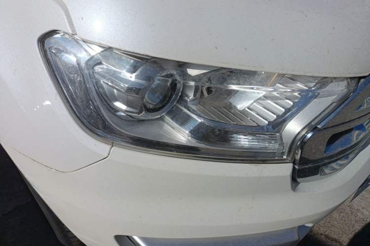 Used Ford Everest 2017 2.0T Gasoline Automatic 4x4 Luxury Edition 5 Seats Right Front Headlight