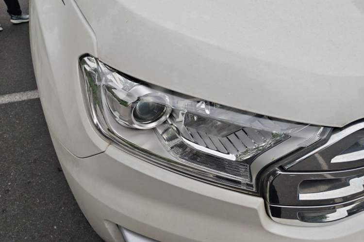 Used Ford Everest 2017 2.0T Gasoline Automatic 4x4 Luxury Edition 5 Seats Right Front Headlight