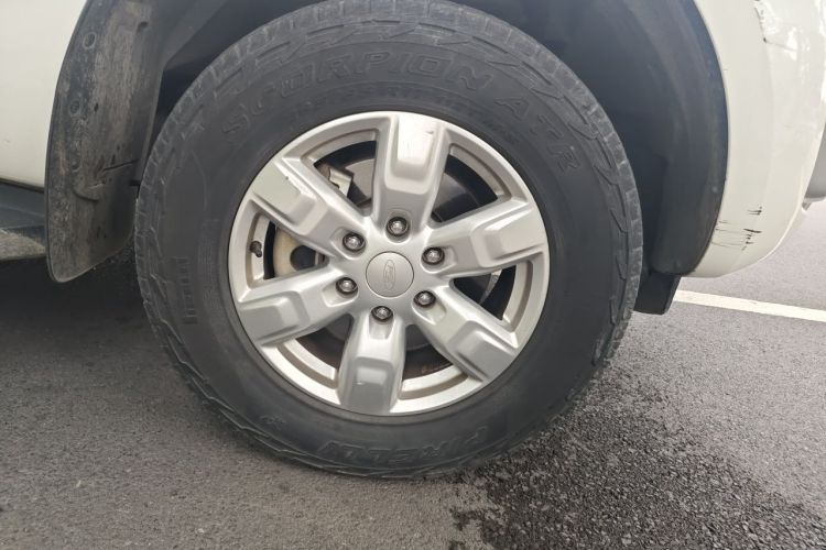 Used Ford Everest 2017 2.0T Gasoline Automatic 4x4 Elite Edition 5 Seats Right Front Wheel Hub