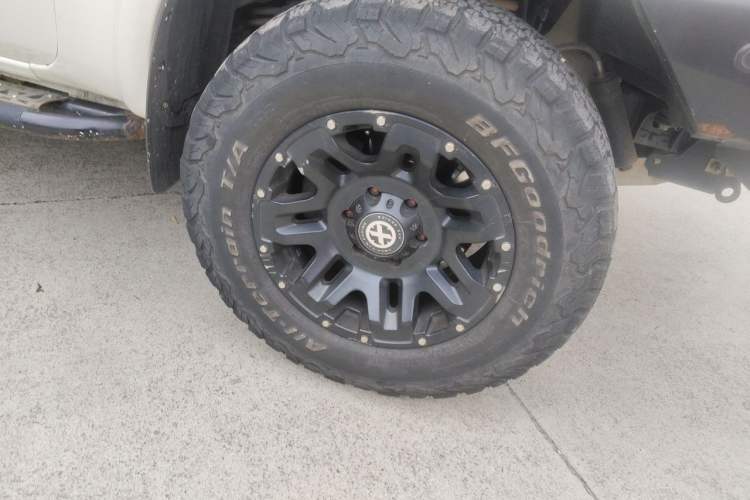 Used Ford Everest 2017 2.0T Gasoline Automatic 4x4 Luxury Edition 5 Seats Right Front Wheel Hub