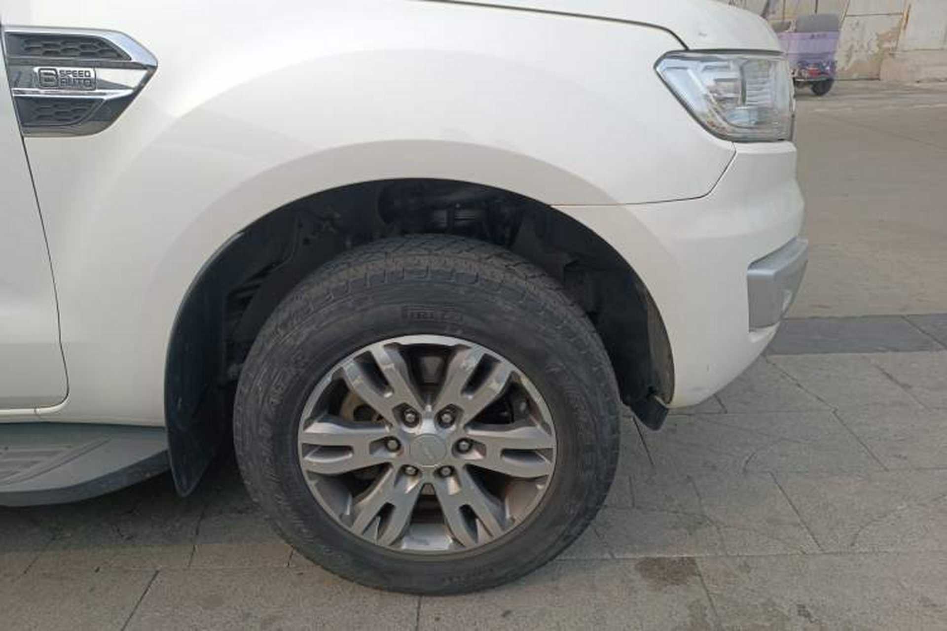 Used Ford Everest 2017 2.0T Gasoline Automatic 4x4 Luxury Edition 5 Seats Right Front Wheel Hub