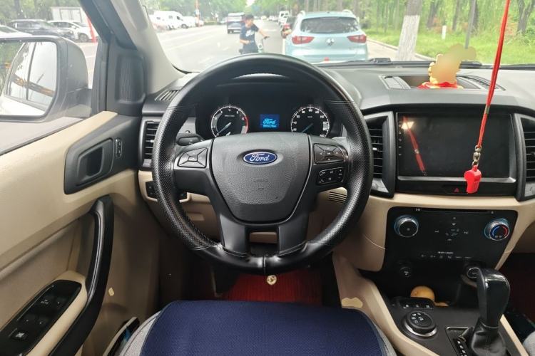 Used Ford Everest 2017 2.0T Gasoline Automatic 4x4 Elite Edition 5 Seats Steering Wheel
