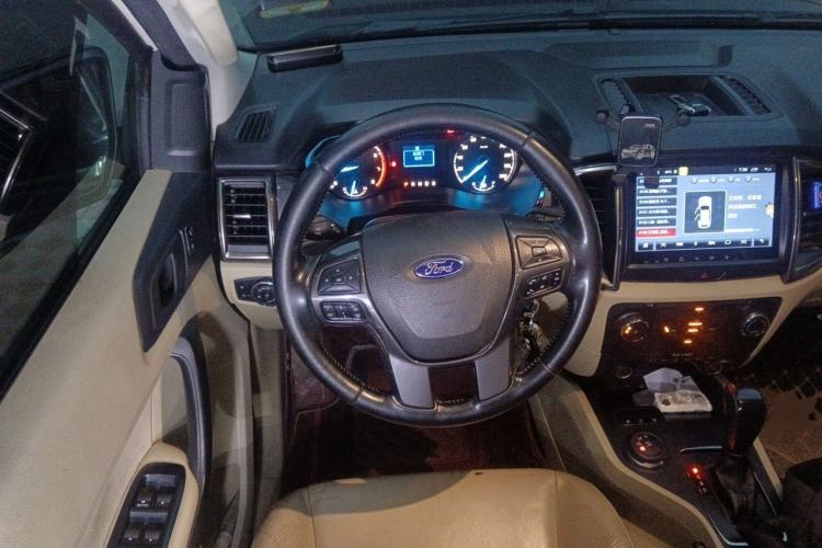 Used Ford Everest 2017 2.0T Gasoline Automatic 4x4 Elite Edition 5 Seats Steering Wheel