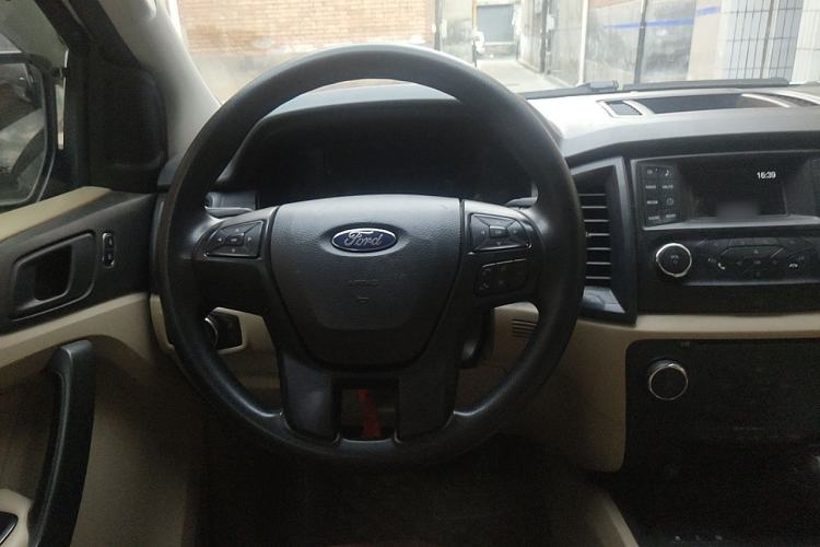 Used Ford Everest 2017 2.0T Gasoline Automatic 4x4 Elite Edition 5 Seats Steering Wheel