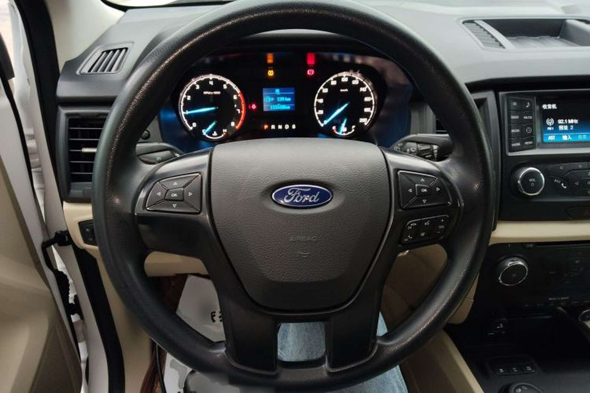 Used Ford Everest 2017 2.0T Gasoline Automatic 4x4 Elite Edition 5 Seats Steering Wheel