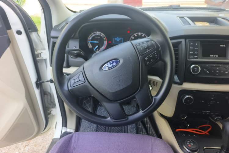 Used Ford Everest 2017 2.0T Gasoline Automatic 4x4 Elite Edition 5 Seats Steering Wheel