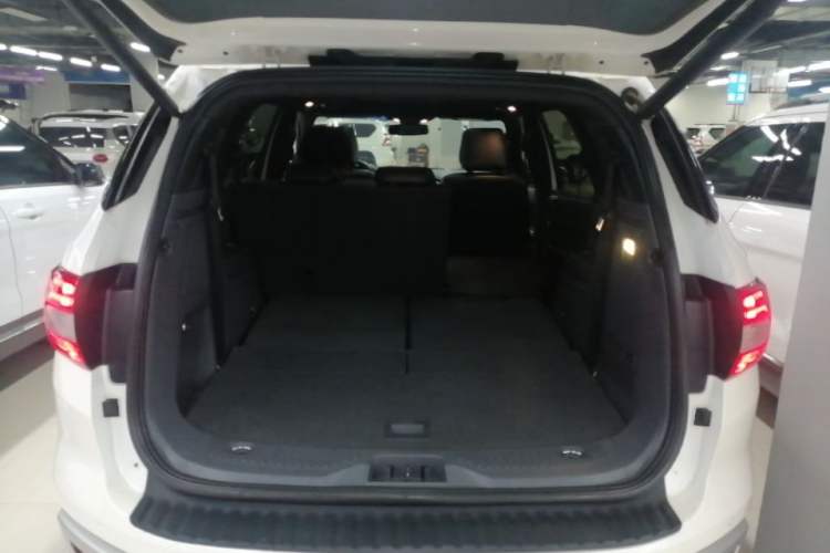 Used Ford Everest 2017 2.0T Gasoline Automatic 4x4 Flagship Edition 7 Seats Trunk