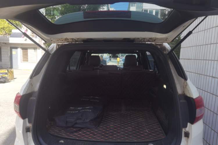 Used Ford Everest 2017 2.0T Gasoline Automatic 4x4 Luxury Edition 5 Seats Trunk