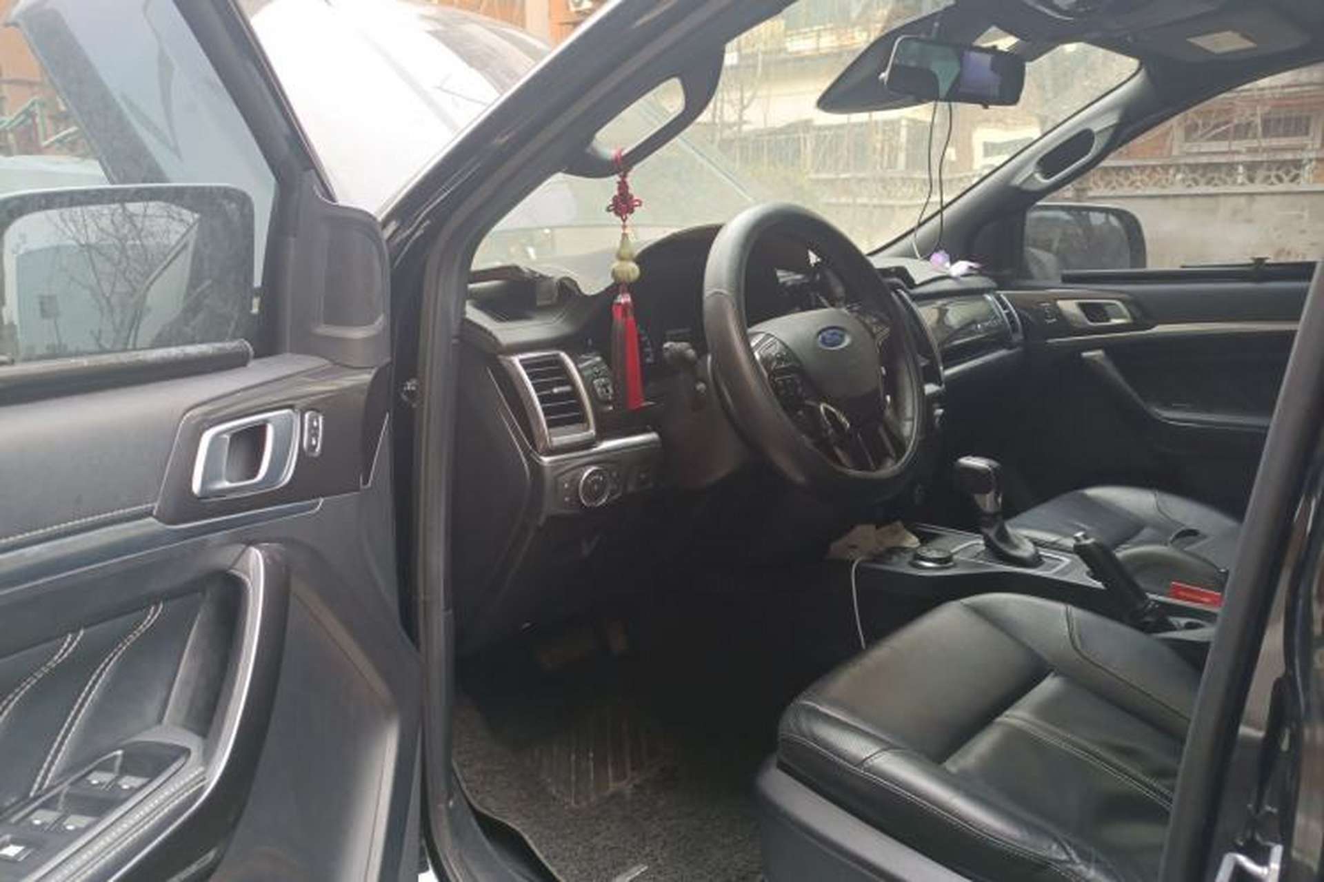 Used Ford Everest 2019 2.0T Gasoline Automatic 4x4 Flagship Edition 7 Seats Driver Seat