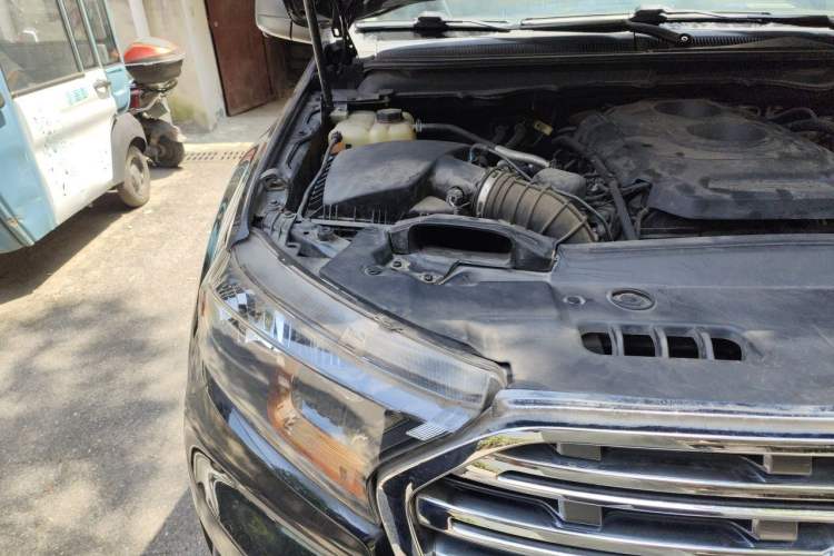 Used Ford Everest 2019 2.0T Gasoline Automatic 4x4 Elite Edition 5 Seats Engine Bay Right