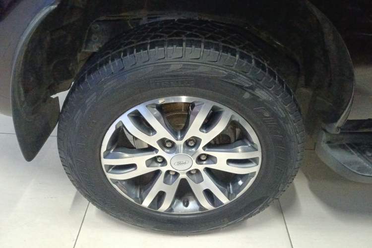 Used Ford Everest 2019 2.0T Gasoline Automatic 4x4 Luxury Edition 5 Seats Exterior 5