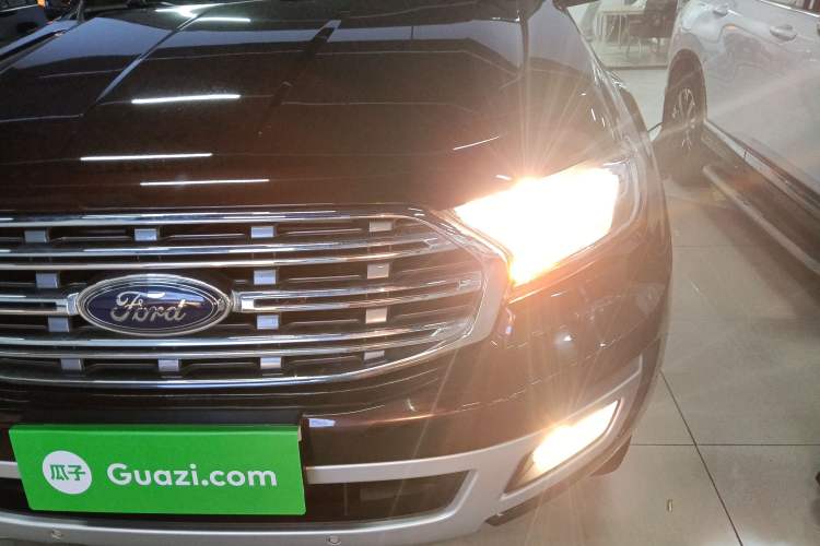 Used Ford Everest 2019 2.0T Gasoline Automatic 4x4 Luxury Edition 5 Seats Left Front Headlight