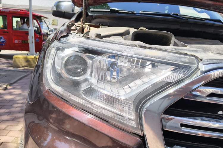 Used Ford Everest 2019 2.0T Gasoline Automatic 4x4 Flagship Edition 7 Seats Right Front Headlight