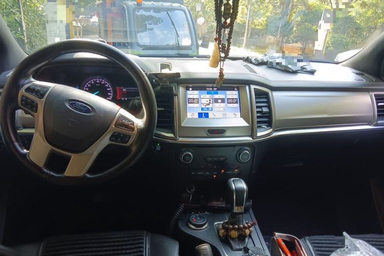 Used Ford Everest 2019 2.0T Gasoline Automatic 4x4 Luxury Edition 5 Seats Center Console