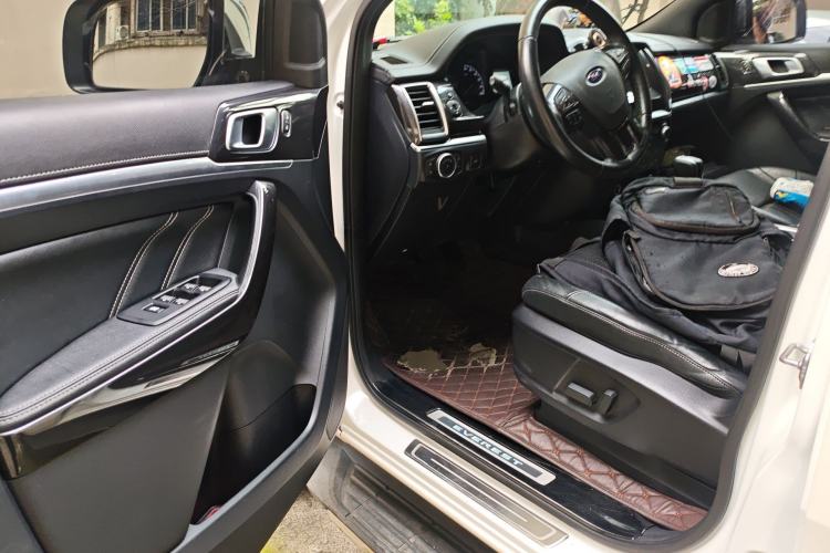 Used Ford Everest 2019 2.0T Gasoline Automatic 4x4 Flagship Edition 7 Seats Driver Seat