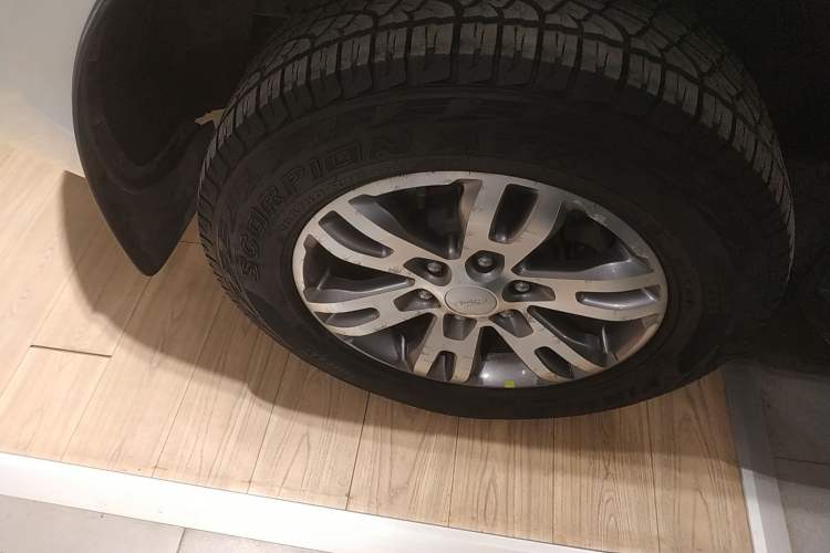 Used Ford Everest 2019 2.0T Gasoline Automatic 4x4 Luxury Edition 7 Seats Exterior 8