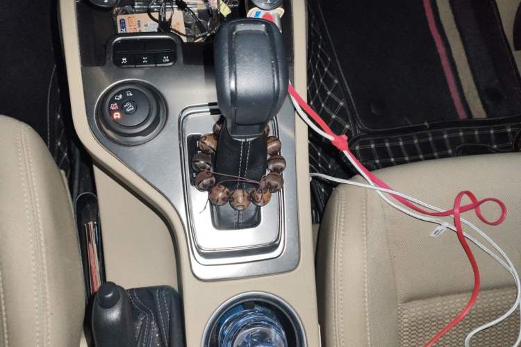 Used Ford Everest 2019 2.0T Gasoline Automatic 4x4 Elite Edition 5 Seats Gear Lever