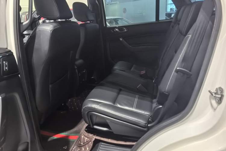 Used Ford Everest 2019 2.0T Gasoline Automatic 4x4 Luxury Edition 7 Seats Interior 7