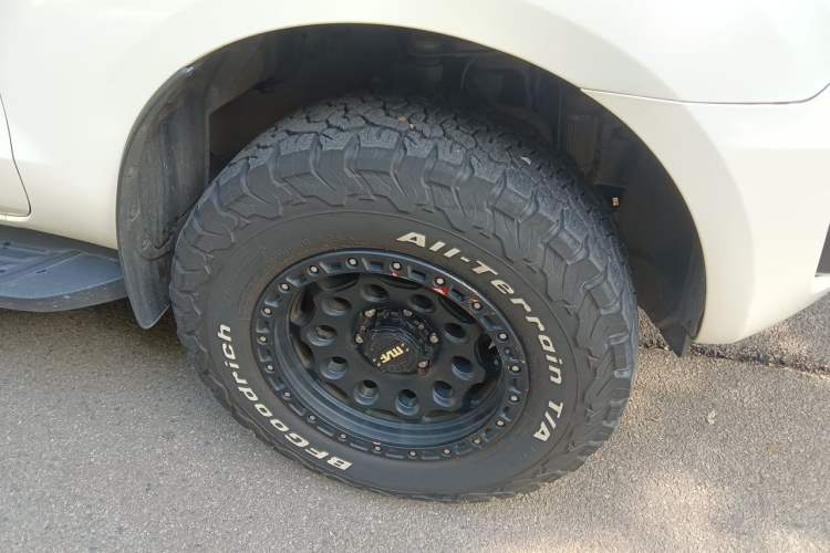 Used Ford Everest 2019 2.0T Gasoline Automatic 4x4 Luxury Edition 5 Seats Right Front Wheel Hub