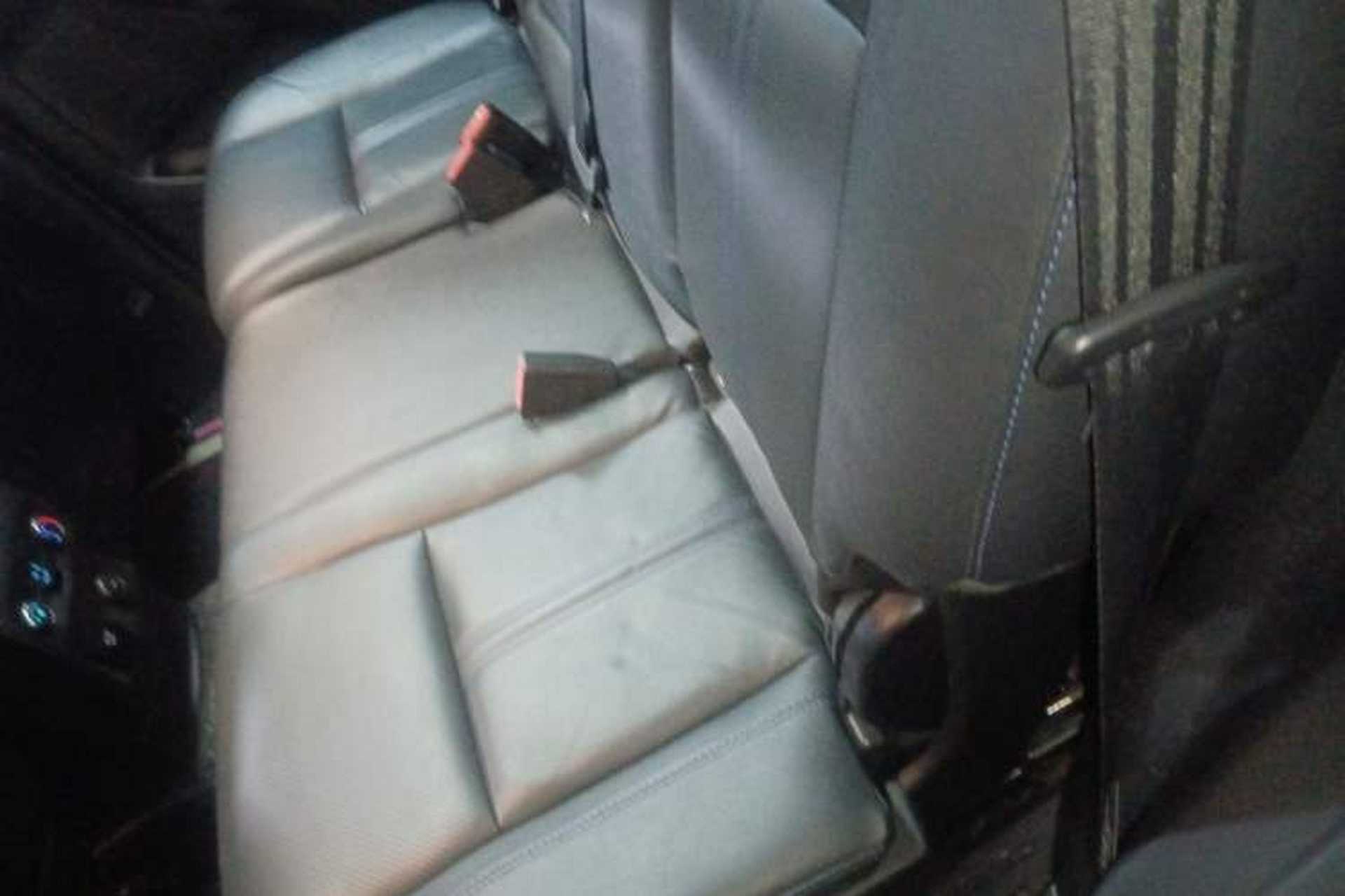 Used Ford Everest 2020 Sport Edition 2.3T Gasoline Automatic 4x4 Flagship Model with 7 Seats Interior 4
