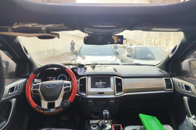 Used Ford Everest 2020 2.3T Gasoline Automatic 4WD Luxury Edition 5 Seats Center Console