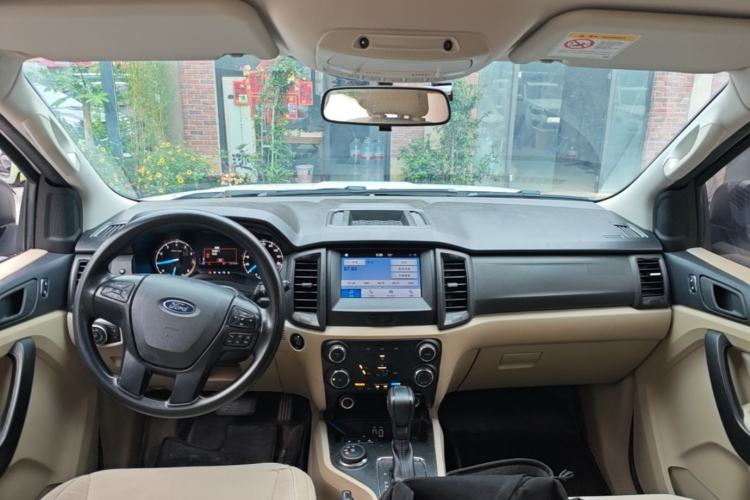 Used Ford Everest 2020 2.3T Gasoline Automatic 4x4 Elite Edition 5 Seats Center Console